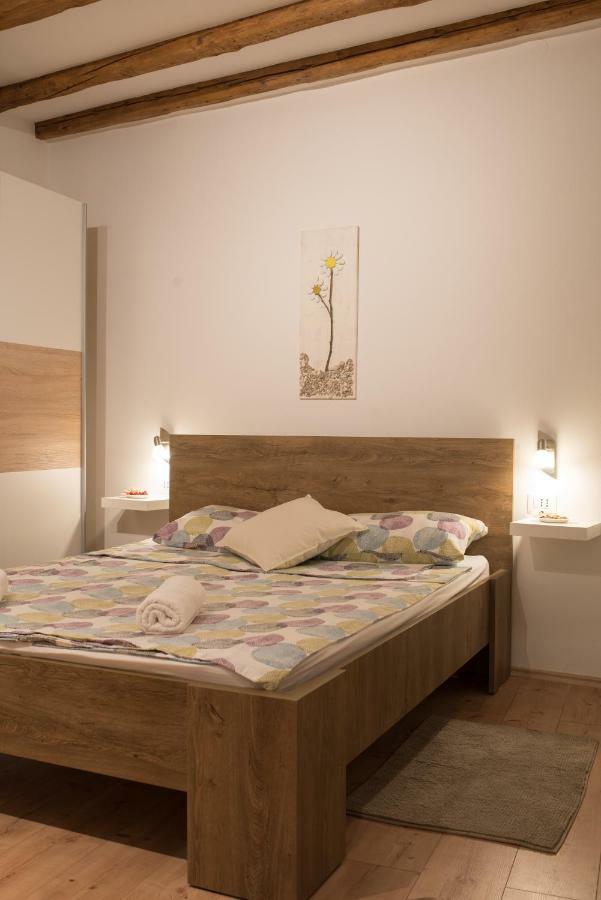 Apartment Vale Rovinj Bagian luar foto