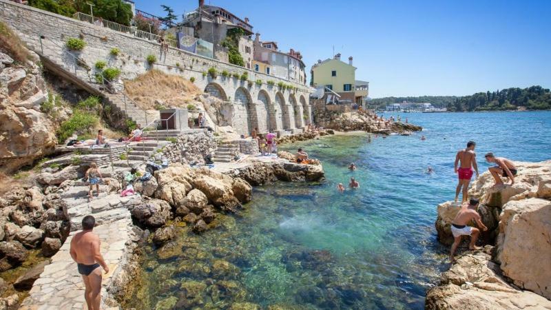 Apartment Vale Rovinj Bagian luar foto